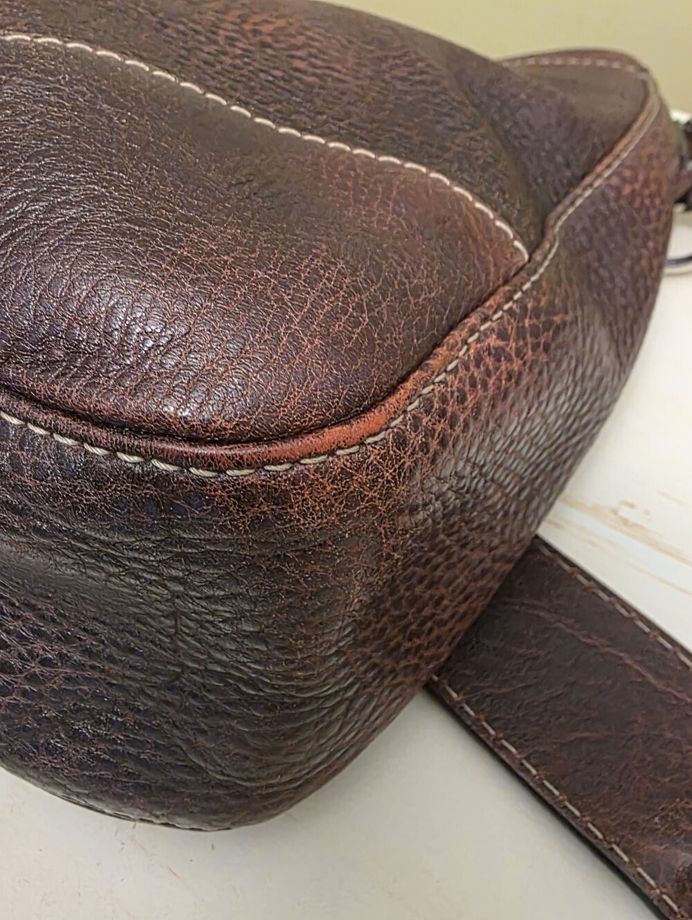 Gucci | Dark Red-Brown/Burgundy Charlotte Pebbled Leather 2-Way Bag - Picture 9 of 16
